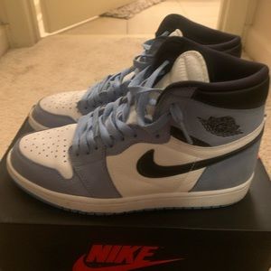 Unc air Jordan 1 size 8.5